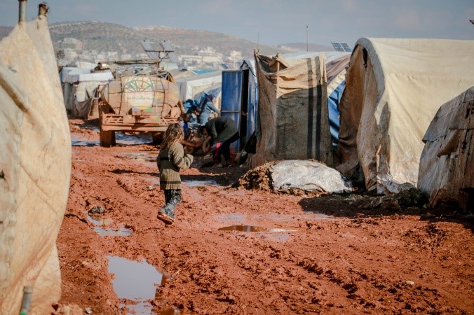 Camp de réfugié à Idlib (Syrie) où des migrants tentent de fuir la guerre civile (A. Akacha)