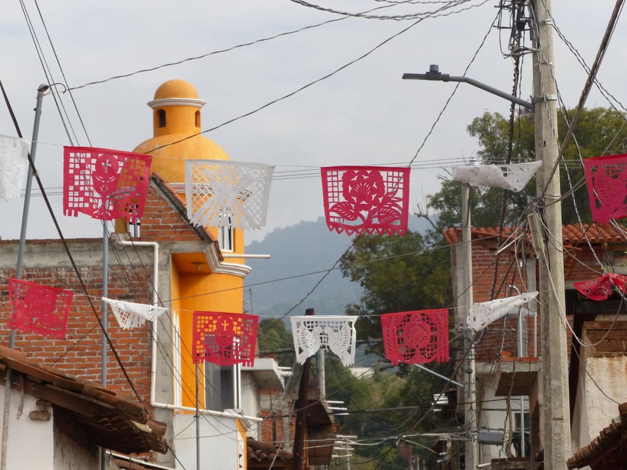 Colores para celebrar - Santa Fe de la Laguna, Michoacán