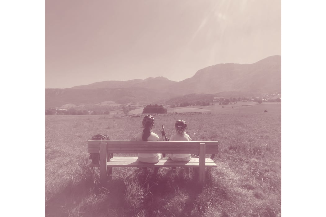 Sinon, je reviens de 4 jours dans le Vercors où j'ai déconnecté comme ça ne m'était plus arrivé depuis longtemps. Gratitude au max.