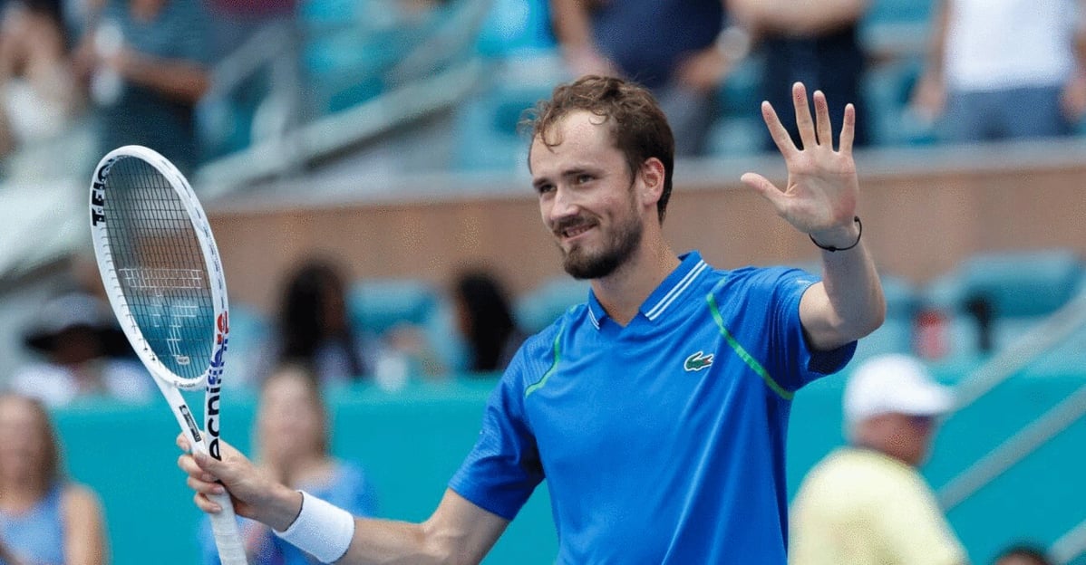 Désolé je fais que gagner, mettez moi sur terre battue - Daniil Medvedev