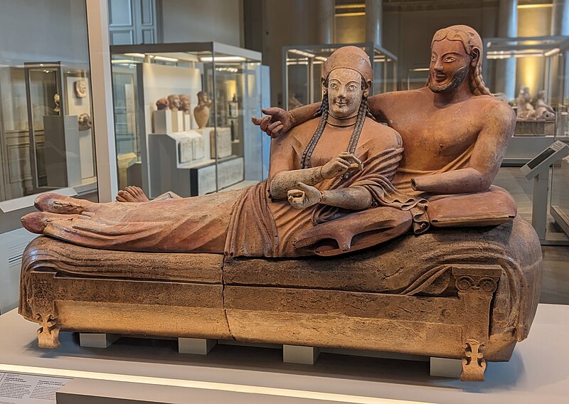 Sarcophage des époux (vers 520-510 av. J.-C.) Musée du Louvre.