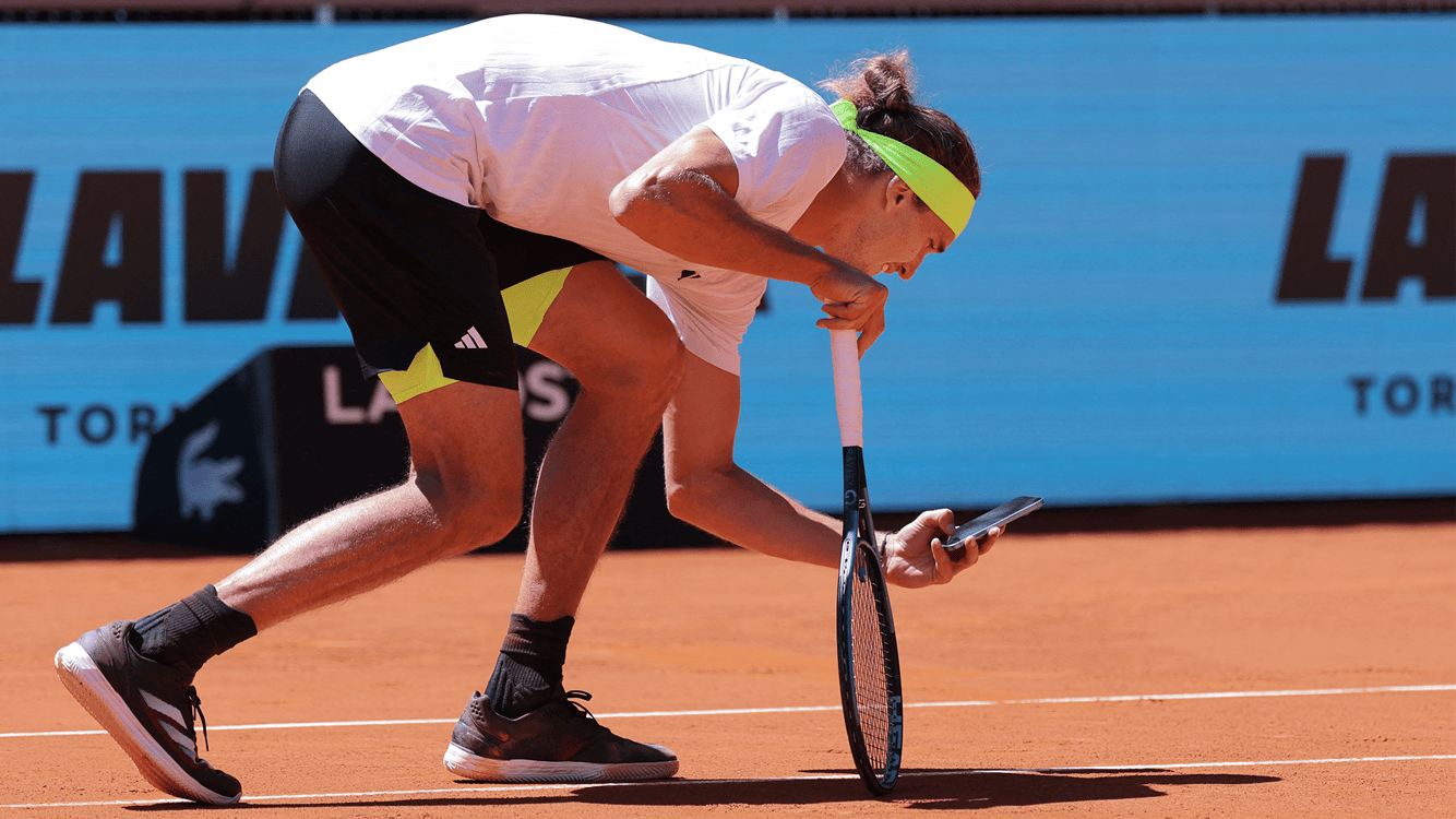 "Bon je suis en train de me faire massacrer, je vais anticiper et regarder le vol retour" ©GettyImages