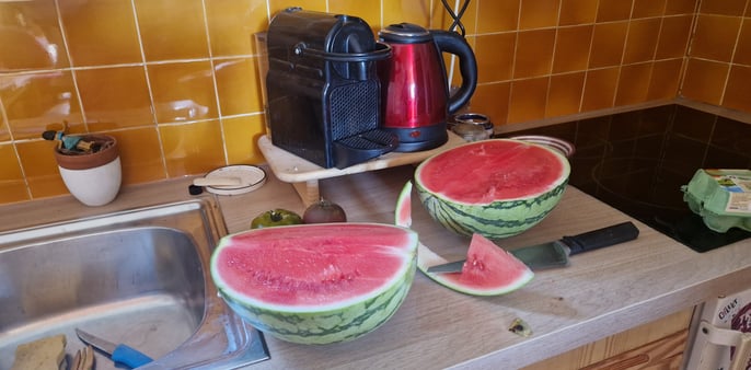 On peut même mangé de la pastèque en restant plus longtemps !!!!