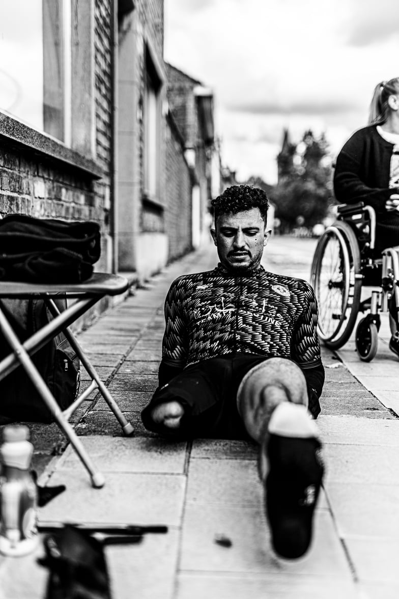 Mohammed Asfour après la course aux championnats du monde de paracyclisme de 2025. Crédit : Llewellyn DeBelder (Koersmuseum).