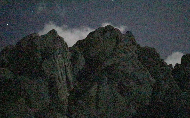 L’île sentinelle, 2026. Anne-Charlotte Finel. Tryptique vidéo, bande sonore multicanale Nicolas Charbonnier, 19min 13s. Courtesy de l’artiste et de la galerie Jousse Entreprise, ADAGP.