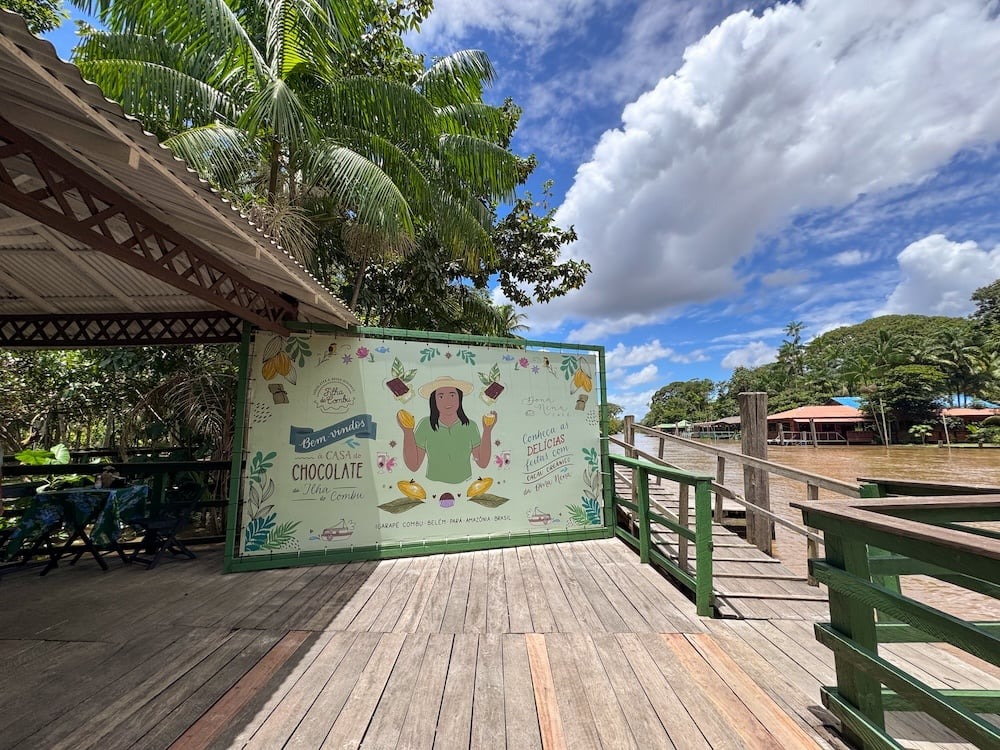 La chocolaterie Filha do Combu, qui propose des produits bean-to-bar, à quelques minutes en bateau de Belém (c) Dany Neves pour Station Amazonie