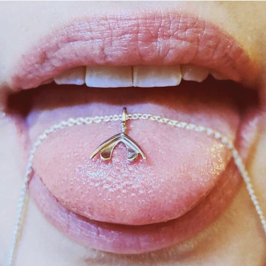 Collier et pendentif The one Clit / © Lucie & the Clit