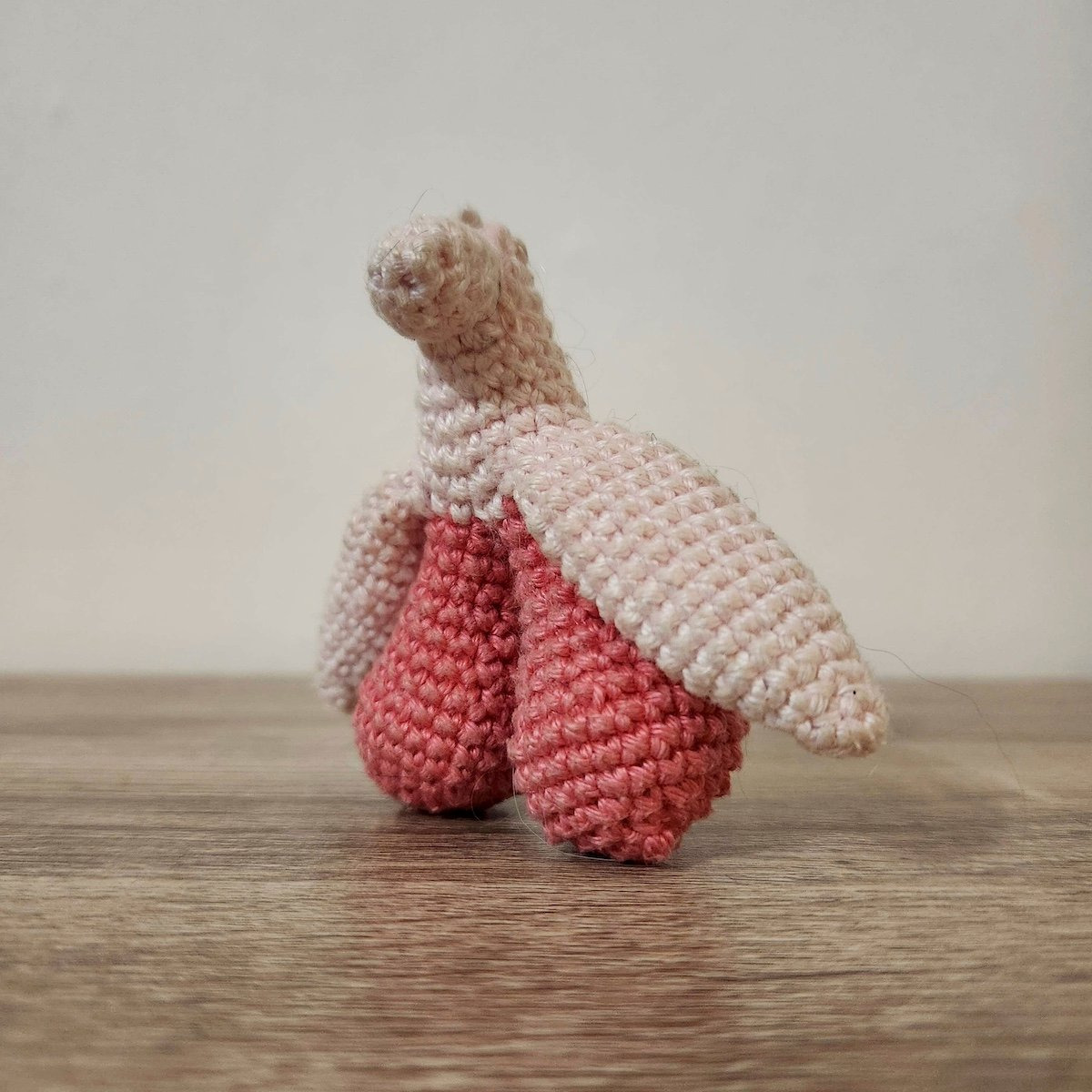 Le clitoris peluche fabriqué par Crochet by Juliette / © Crochet by Juliette