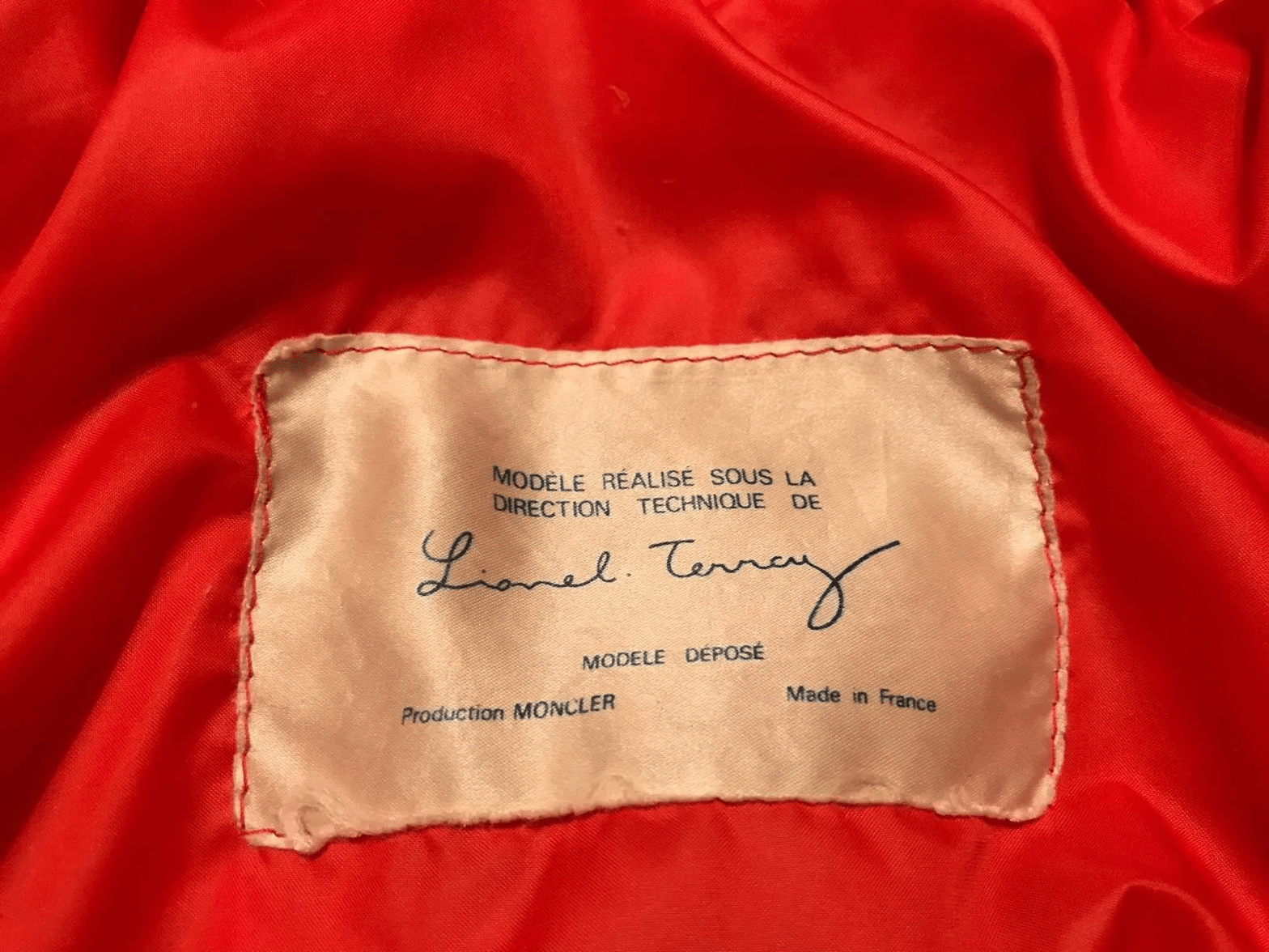 Étiquette sur une doudoune Moncler du début des années 60. Crédits : Basecamp Vintage & Archives