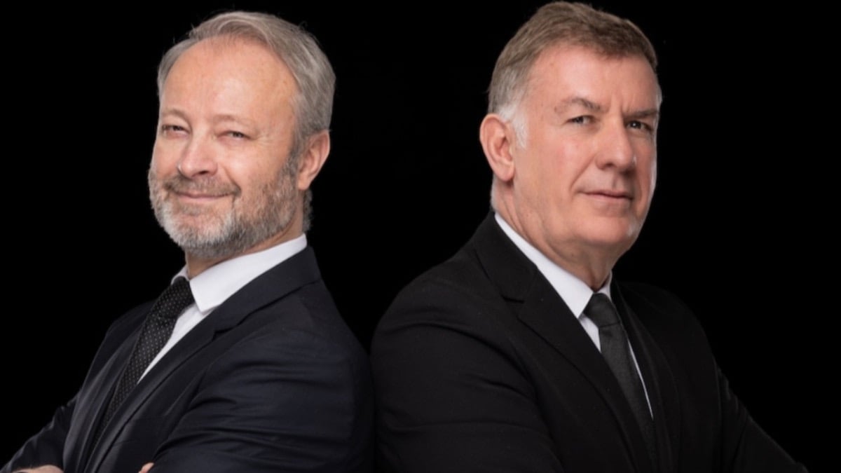 Pour une fois sérieux : Marco (rédacteur en chef) et Nico (directeur de la publication). © DR