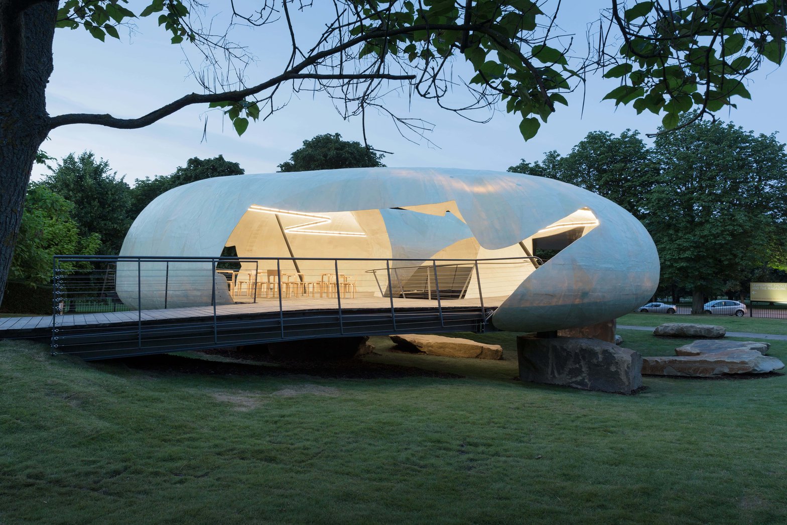 Serpentine Gallery Pavilion. Credit : Iwan Baan
