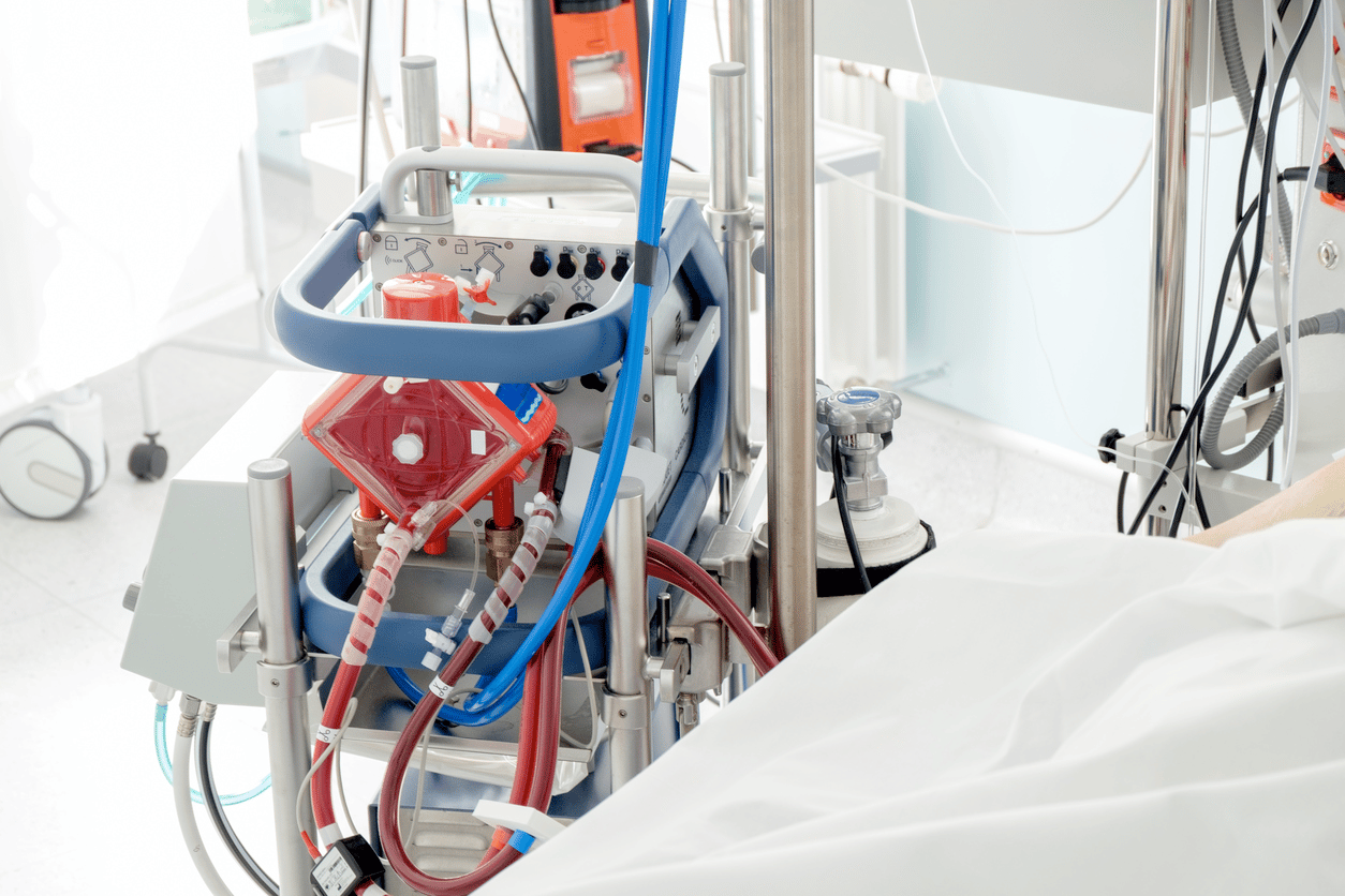 Il parait que ce genre de machine opère cette respiration artificielle.