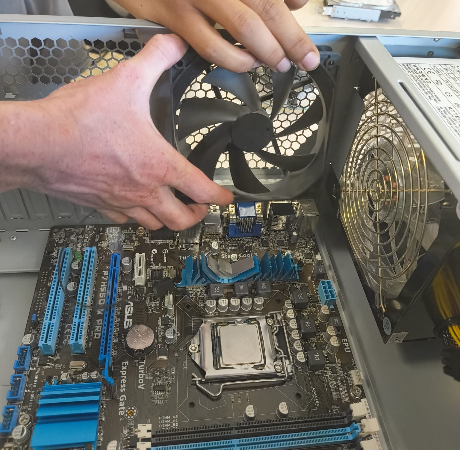 Reconditionnement numérique : mettre la main à la pâte