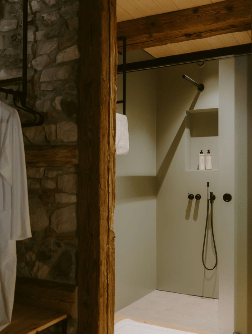 La douche dans le salon, une DA